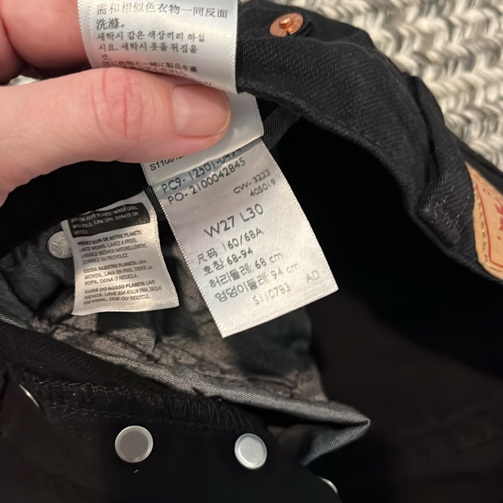 Levis 501 - Picture 4 of 5
